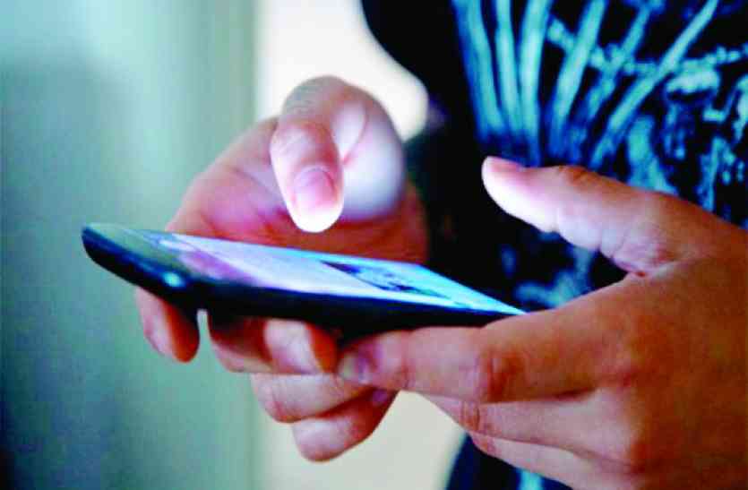 Blue Whale Game ब्लू व्हेल गेम का रूस कनेक्शन