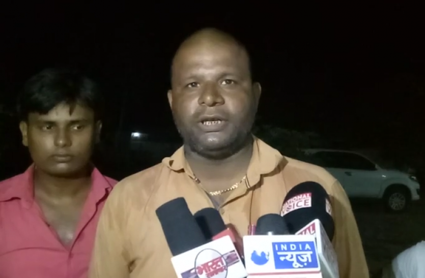 political clash between sp गोलीकांड में कौन सच्चा कौन झूठा, सपा-भाजपा नेताओं के बीच नूराकुश्ती जारी