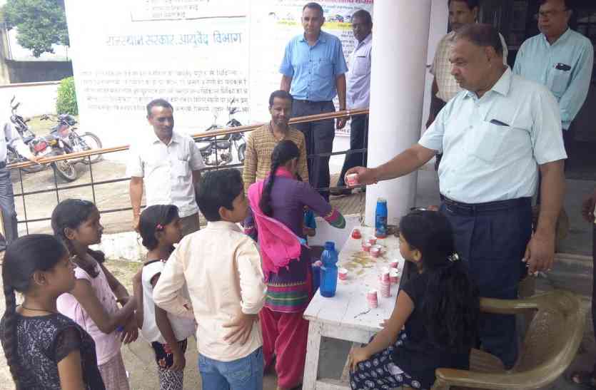 Pratapgarh दूसरे दिन भी उमड़े लोग