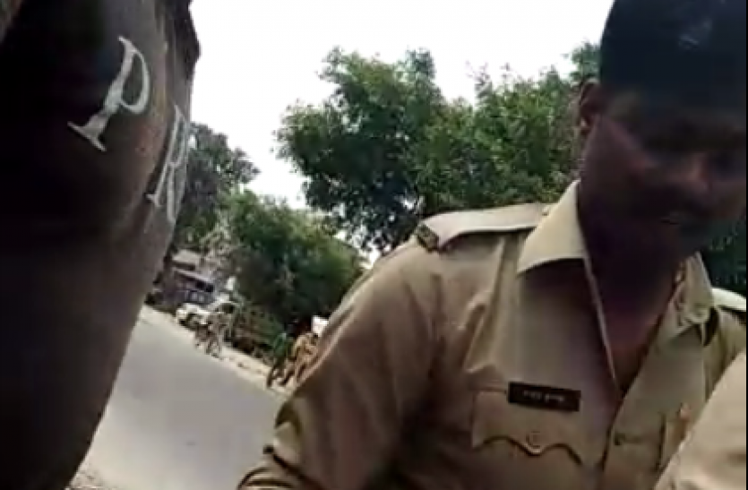 corruption भाजपा सरकार में भी रिश्वतखोरी पर नहीं लगी लगाम, घूस लेते सिपाहियों का वीडियो वायरल