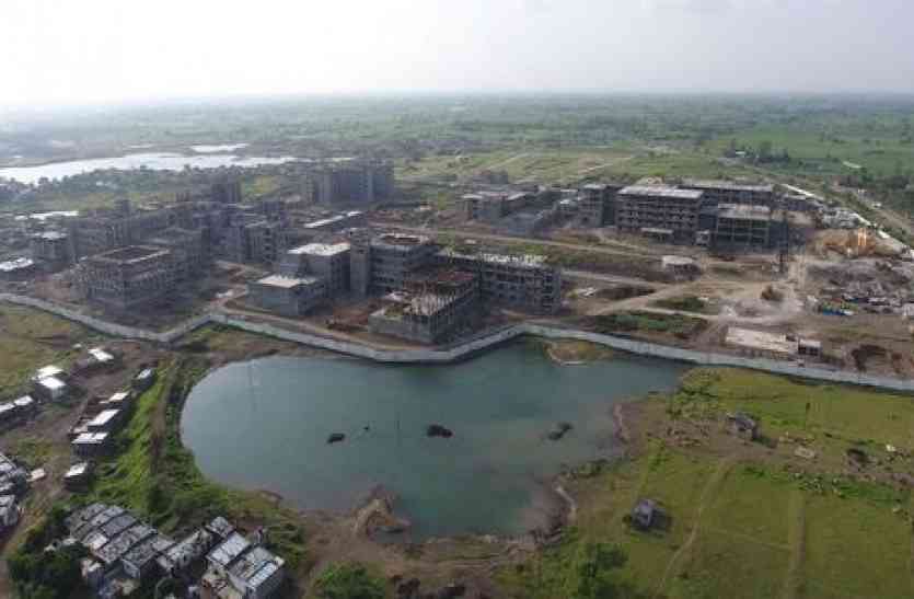 patrika मेडिकल कॉलेज में उपकरणों व फर्नीचर की तैयारी