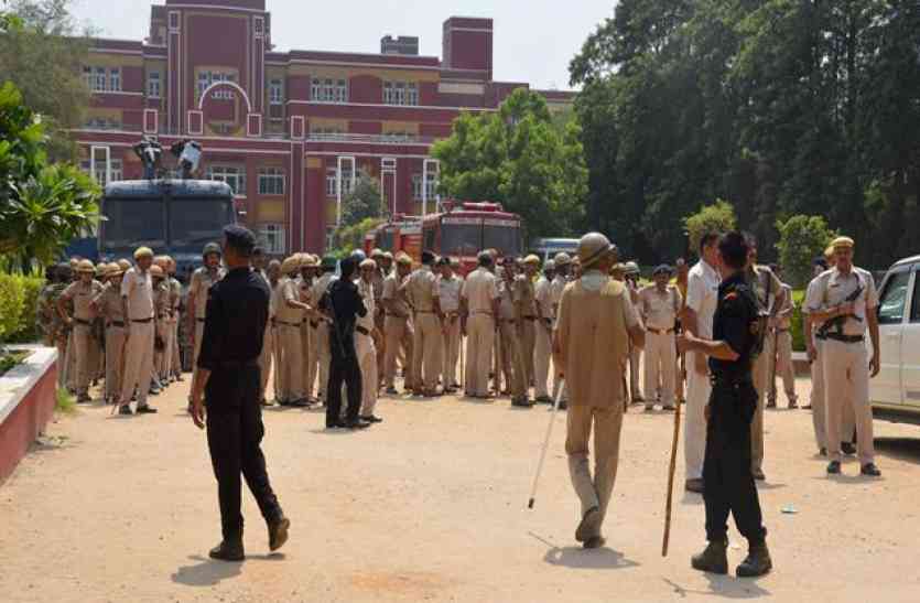 Ryan Murder Case सीबीएसई ने Ryan School को कारण बताओ नोटिस जारी किया