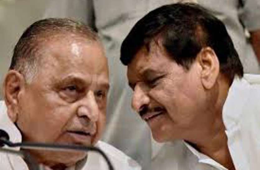 Bahu of Mulayam gives doss to Akhilesh Yadav, goes to shivpal singh मुलायम की इस बहू ने छोड़ा अखिलेश का साथ