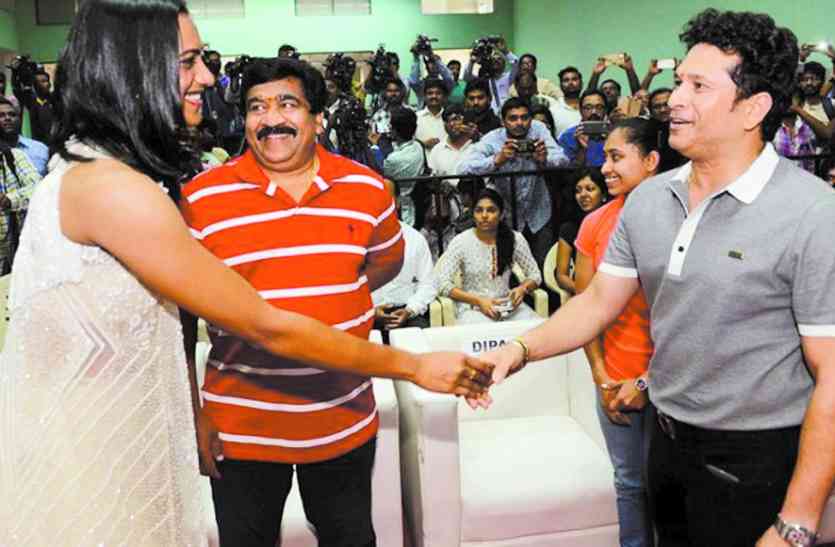 sachin sindhu and gopichand invest in callhealth startup सचिन, सिंधू और गोपीचंद ने किया हैदराबाद के स्टार्टअप में 40 करोड़ निवेश