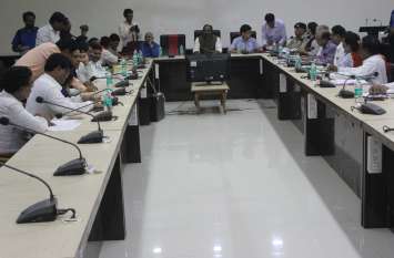Instructions issued to school teachers to follow transfer orders स्कूली शिक्षकों को तबादला आदेशों के पालन संबंधी निर्देश जारी
