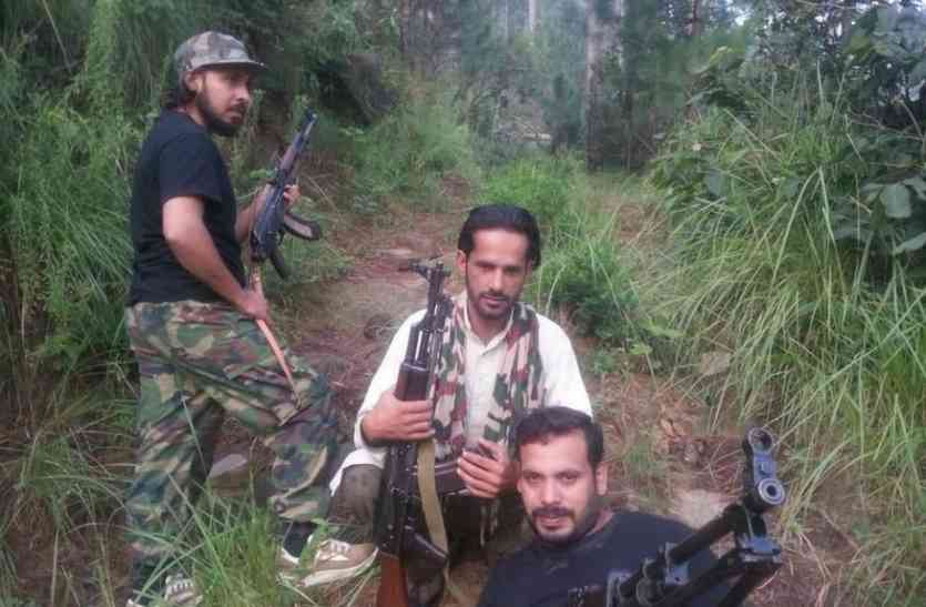 Kashmir,Syed salahuddin,hizbul mujahideen,Terrorist,LOC, कश्मीर घाटी में सुरक्षाबलों के लिए चुनौतियां बढ़ी, खतरनाक हथियारों के साथ घूम रहे आतंकी