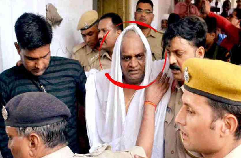 Falahari arrested sent to alwar jail Video : #Falaharibaba : फलाहारी गिरफ्तार, न्यायिक अभिरक्षा में जेल भेजा, जेल में नहीं मिलेगा फल