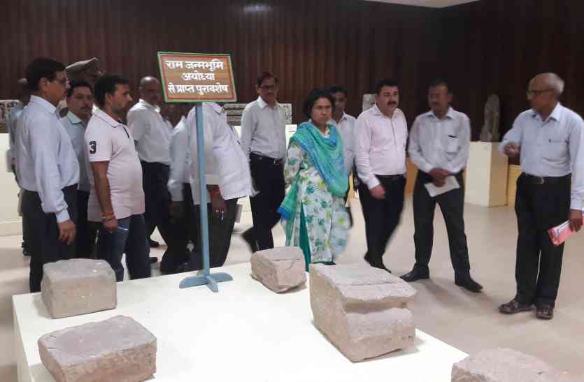 Secretary Anita C Meshram अंतरराष्ट्रीय राम कथा संग्रालय में मिलीं कमियां, अफसरों को लगी फटकार