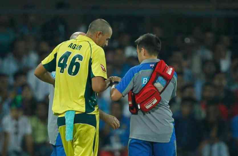 ashton agar पांड्या ने जिस ऑस्ट्रेलियाई स्पिनर के छुड़ाए थे छक्के वो लौट गया अपने घर, नहीं खेलेगा बाकि 2 मैच