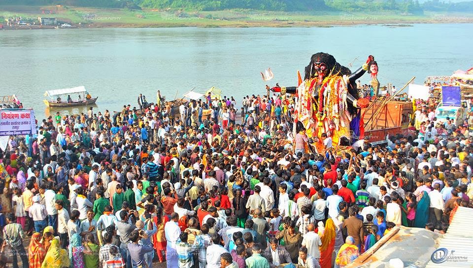 how is dussehra celebrated in different parts of india इस शहर में निकले जाते हैं 10 दशहरा चल समारोह, राम रावण युद्ध का होता है चलित मंचन