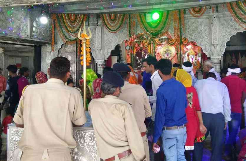 sawaimadhopur चौथ माता मंदिर परिसर में बढ़ाई सुरक्षा व्यवस्था, अतिरिक्त जाब्ता लगाया...