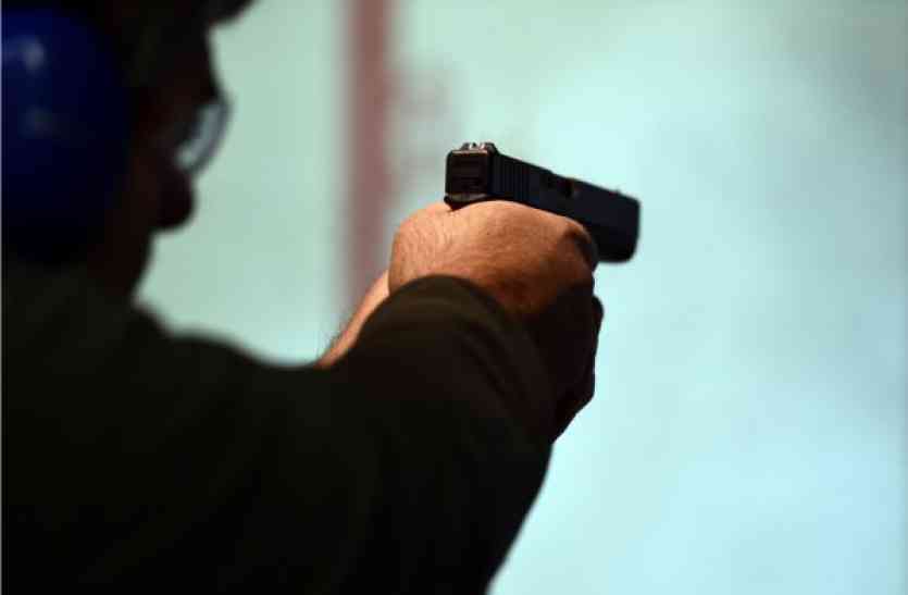 shoot सीकर: व्यापारी की हत्या से सनसनी, माैत हाेने तक वहीं रहे हमलावर