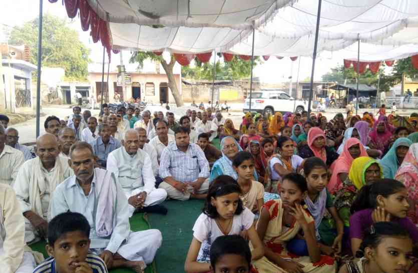 kanpur dehat आज से परौंख में शुरू होगी स्मार्ट क्लासेस और बंटेंगे आईआईटी तर्ज की राइटिंग किट