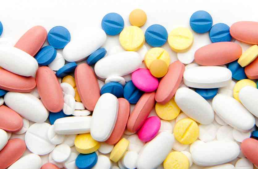 Inspector, drugs, charge, districts, licenses, trading, bhind news, bhind news in hindi, mp news थोक का लायसेंस और खेरीज में कारोबार