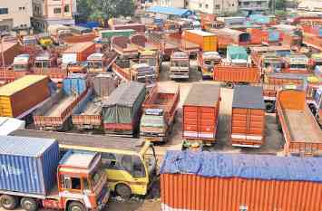 LORRY STRIKE LORRY STRIKE