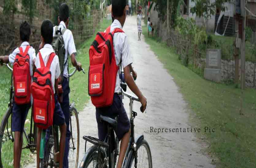 School Children स्कूलों में बच्चों की सुरक्षा के लिए उठाए जाएंगे जरूरी कदम : केंद्र