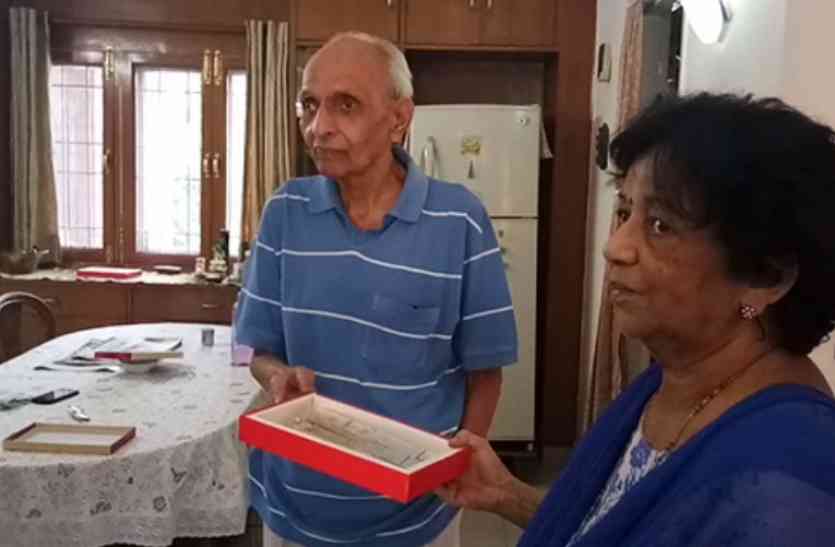 maternal grandfather bg chitnis reaction on verdict आरुषि-हेमराज हत्याकांड: एक बेटी की रहेगी कमी, लेकिन नौ साल बाद दूसरे के लौटने की खुशी में जलाएंगे दिया- आरुषि के नाना