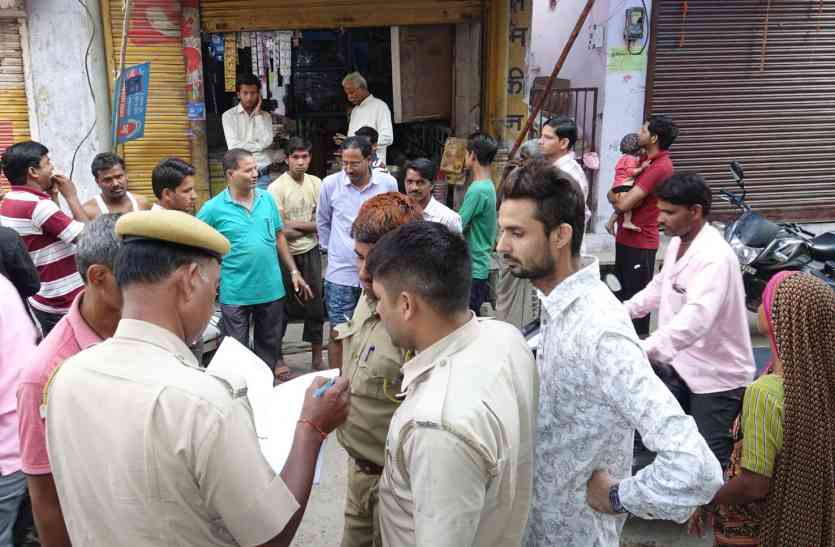 dausa chori Video: दो दुकानों में चोरी, हजारों का माल पार