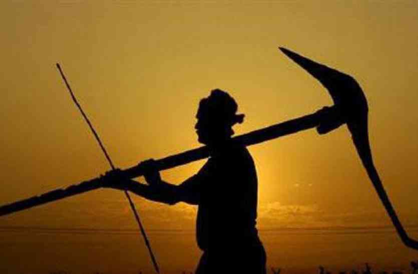 Govt only announce facilities for farmers: High Court सरकारें किसानों के लिए घोषणाएं तो बड़ी-बड़ी करती हैं, लेकिन देती कुछ नहीं-हाईकोर्ट