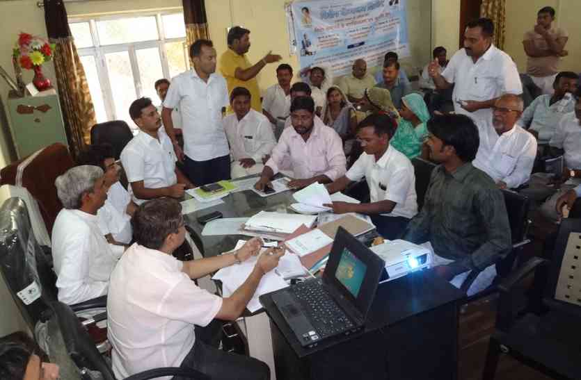 Lalsot nagar palika पेयजल समस्या व पट्टे जारी करने के छाए मुद्दे