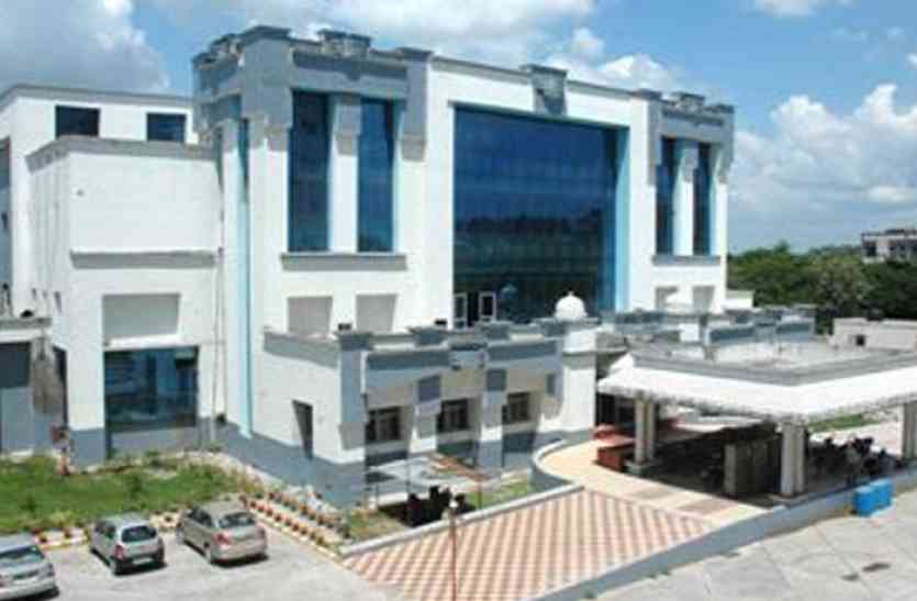 Cancer patients will not have to wait in lohia Medical Lucknow up news कैंसर मरीजों को नहीं करना पड़ेगा इंतजार, जल्द होगा इलाज