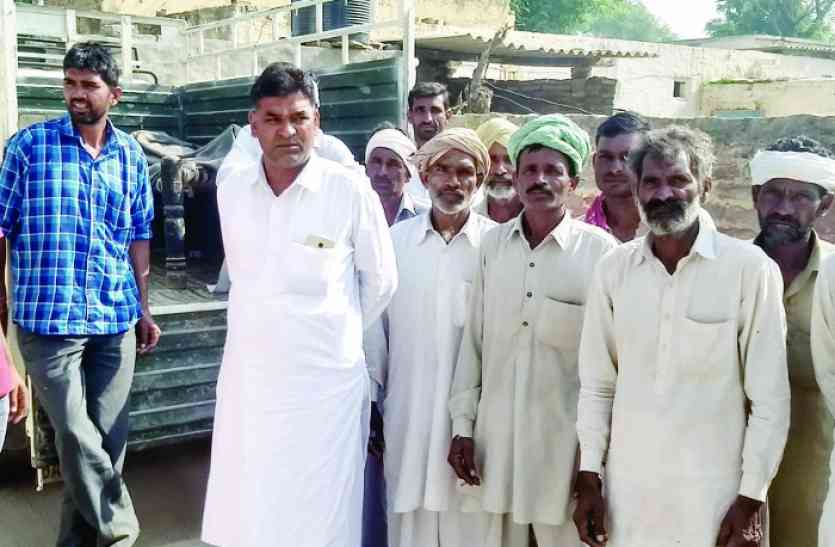 theft with murder in sangria Video: अमरपुराजालू के ग्रामीणों ने लगाया आरोप- पुलिस नहीं कर रही कार्रवाई, वृद्ध का गला दबाकर चोर ले गए नकदी