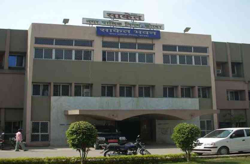 प्रदेश में जहां कोरबा नगर निगम की वित्तीय निगम की आर्थिक स्थिति सबसे मजबूत, लेकिन इन निकायों में वेतन भी उधार पर