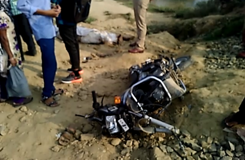 shamli news अजमेर एक्सप्रेस से टकराई बाइक, युवक की मौत