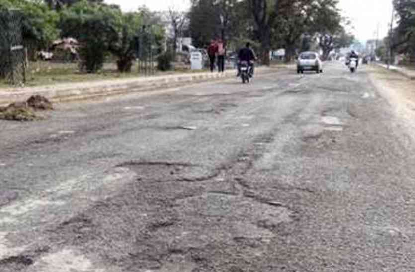 PWD Department पीडब्ल्यूडी के कई अफसर अनियमितता में फंसे, कई निलंबित, कई पर होगी कार्रवाई