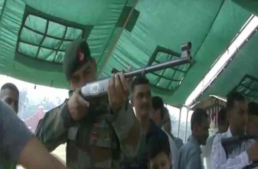 Rajput Regiment राजपूत रेजिमेंट के दीपावली मेले में बच्चों ने जमकर किया मस्ती