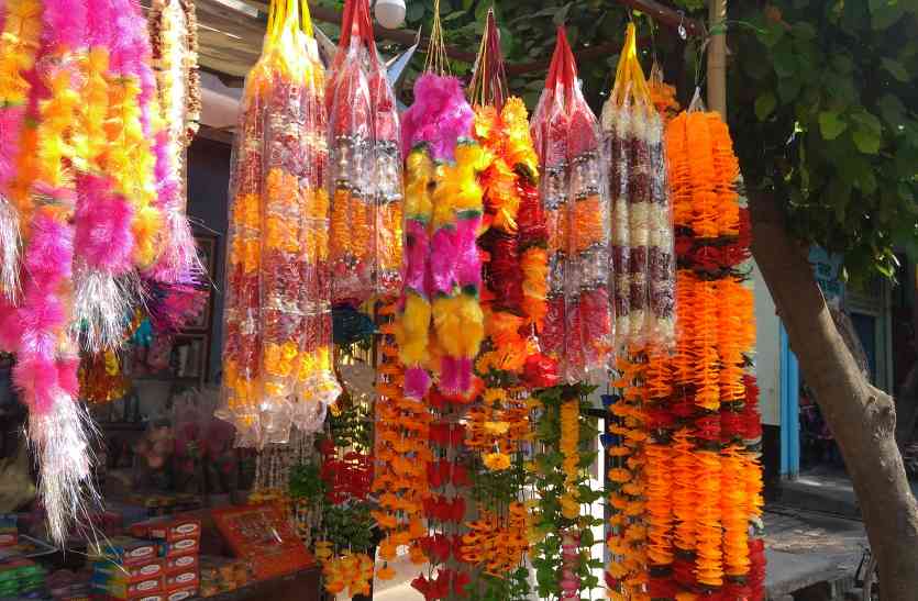 Chinese product Diwali 2017 Diwali 2017: पीएम मोदी के अपील के बावजूद बाजरों में चाइनीज समानों की भरमार