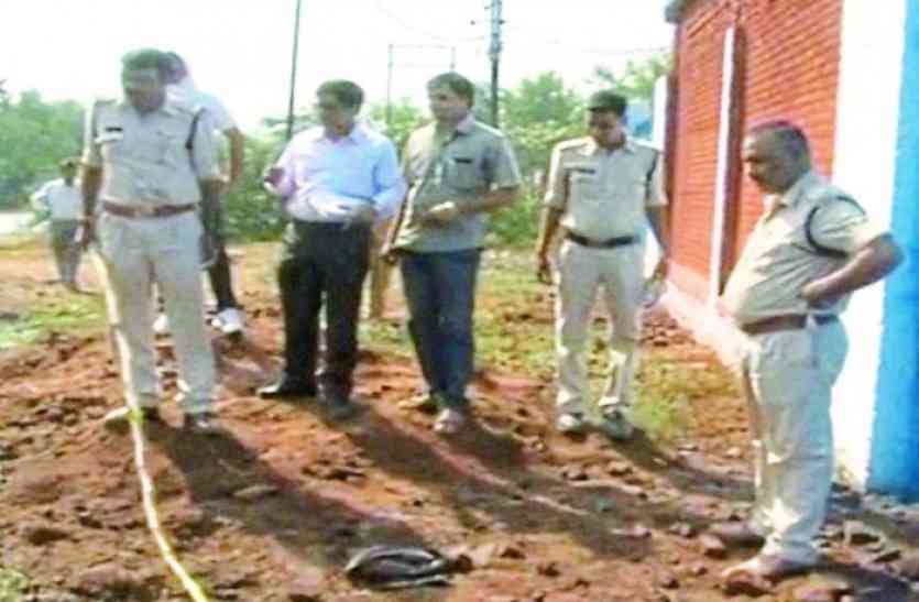 man गड्ढे में पड़ा था युवक,निकाला तो सभी रह गए हक्के भक्के,हुआ कुछ ऐसा