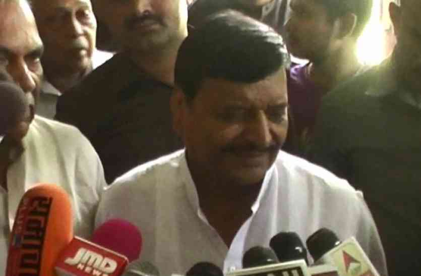Shivpal Yadav Kanpur शिवपाल यादव ने कहा - सपा के सुप्रीमो हैं अखिलेश और मैं विधायक
