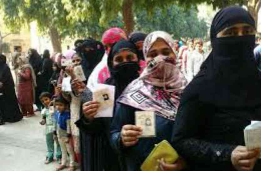voter वोटर कार्ड न होने पर भी इनसे डाल सकेंगे वोट, नहीं होना होगा परेशान