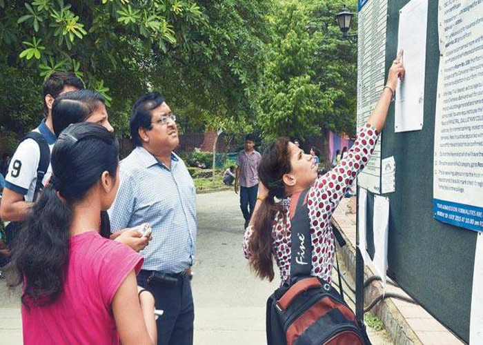 शिक्षक भर्ती परीक्षा 2017 का सिलेबस तैयार, शिक्षामित्रों का दोबारा प्राइमरी टीचर बन पाना मुश्किल शिक्षक भर्ती परीक्षा 2017 का सिलेबस तैयार, शिक्षामित्रों का दोबारा प्राइमरी टीचर बन पाना मुश्किल