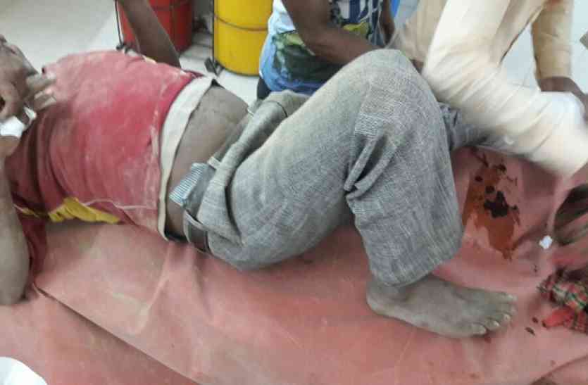 Encounter between police and criminals in azamgarh यूपी के आजमगढ़ में पुलिस और बदमाशों के बीच मुठभेड़