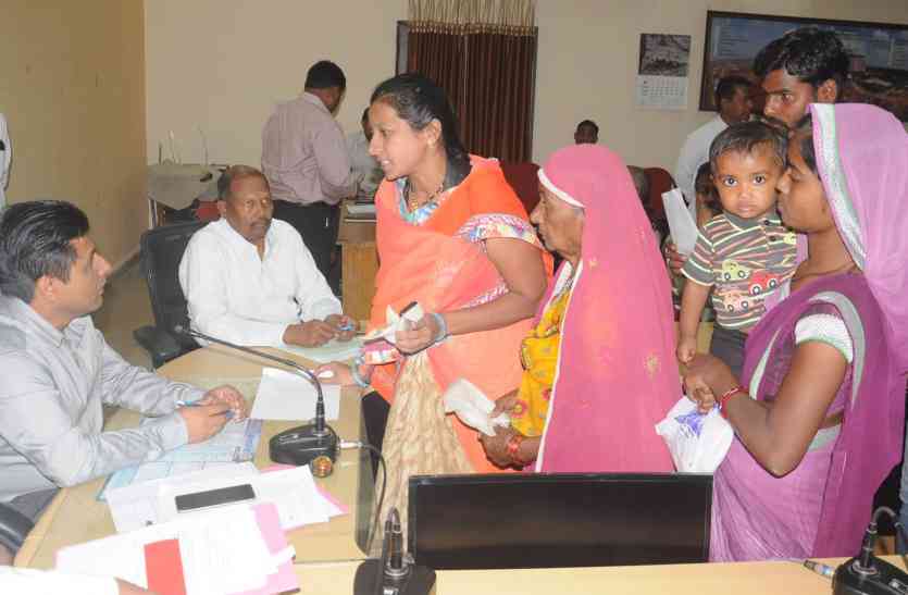 application for third gender identi card in khandwa यहां थर्ड जेंटर बोले- हमारा भी फोटो के साथ परिचय पत्र बनाया जाए
