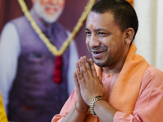 फिल्म प्रोडक्शन की ट्रेनिंग के बाद युवाओं को नौकरी देगी योगी सरकार फिल्म प्रोडक्शन की ट्रेनिंग के बाद युवाओं को नौकरी देगी योगी सरकार