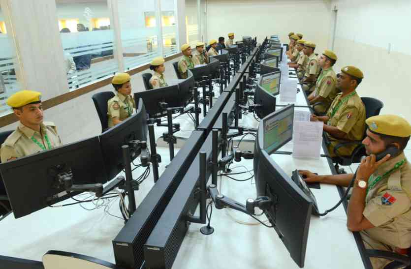 abahy command center in ajmer अचानक कमांड सेंटर में जा पहुंचे अजमेर एसपी, कुछ यूं खुली स्टाफ की पोल