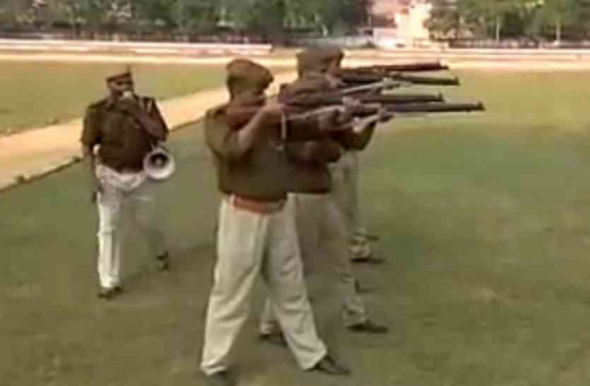 Bahraich Police निकाय चुनाव में बलवाइयों से निपटने पुलिस ने की तैयारी, कुछ गड़बड़ की तो...