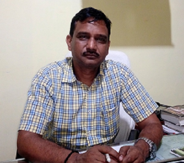 डीएम ने सरकारी कर्मचारियों के लिए जारी किया ऐसा आदेश, मच गया हडक़ंप डीएम ने सरकारी कर्मचारियों के लिए जारी किया ऐसा आदेश, मच गया हडक़ंप