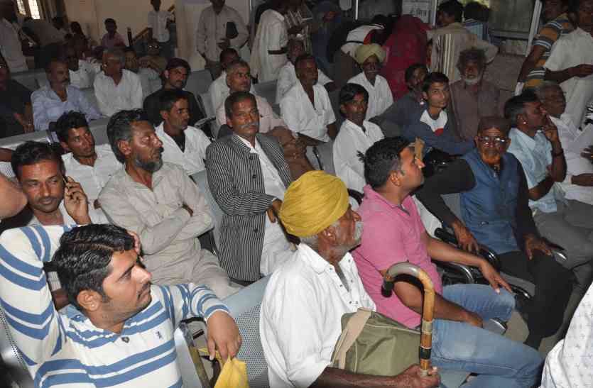district-level-public-hearing-fariyadas-told-the-pain जिला स्तरीय जनसुनवाई में फरियादियों ने सुनाई पीड़ा