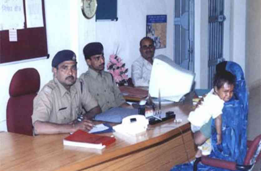 indore police station सात लाइन लिखवाने में लग गए सात घंटे, रिपोर्ट फिर भी दर्ज नहीं की
