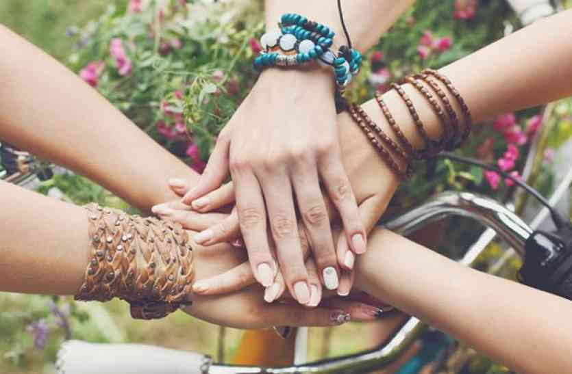 friendship फर्क है तब की और अब की दोस्ती में