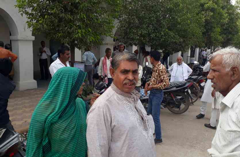 dispute news मुंबई से पेशी पर आए दंपति पक्षकार को धमकाया, जानिए क्यों