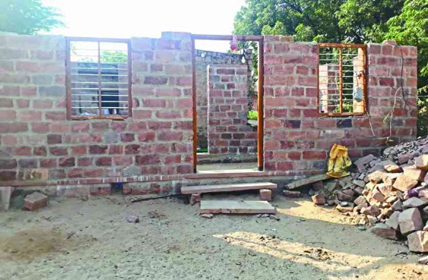 Depart from the world with the incomplete dream of the house paanee मकान के अधूरे सपने के साथ संसार से विदा हुई पानी
