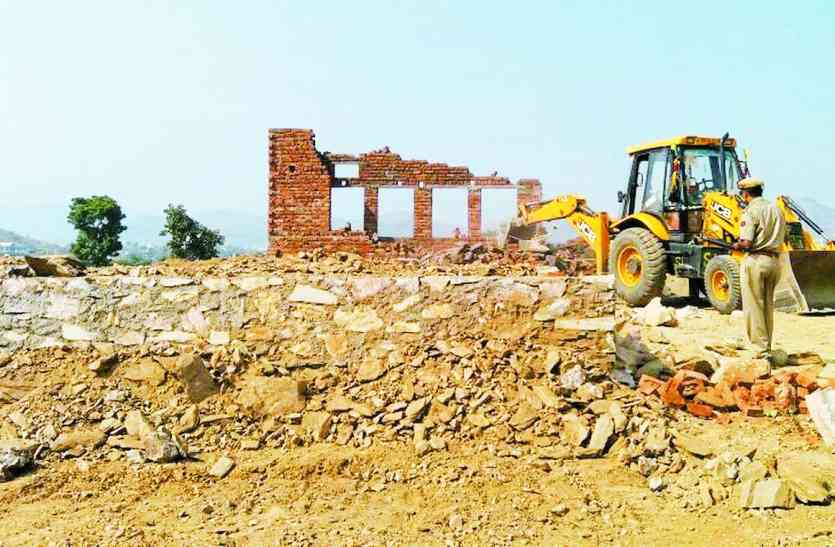 UDAIPUR: uit work in udaipur उदयपुर: दक्षिण विस्तार में बड़ी कार्रवाई, यूआईटी ने करोड़ों की जमीन से हटाया कब्जा