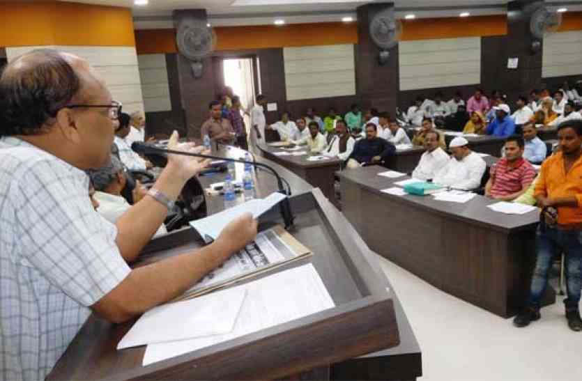 nikay chunav उम्मीदवारों के खर्च की राशि तय, इतने से अधिक नहीं कर पाएंगें खर्च