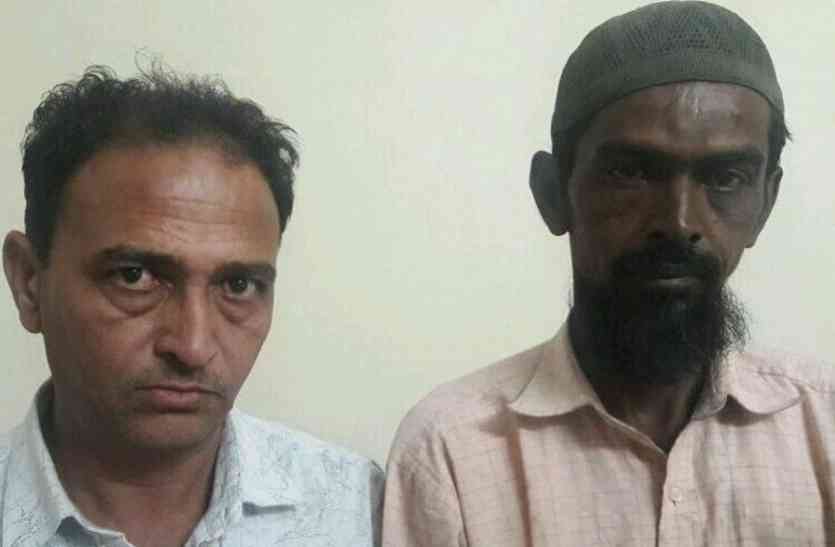 NCB caught two with 5.30 kilograms charas एनसीबी ने ५.३० किलोग्राम चरस के साथ दो को पकड़ा