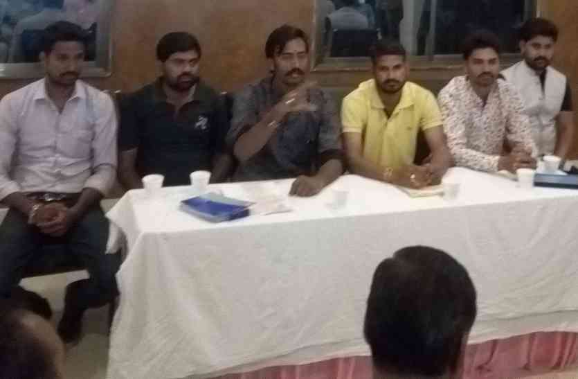 patrika आज करणी सेना की महारैली, पद्मावती फिल्म पर रोक की मांग